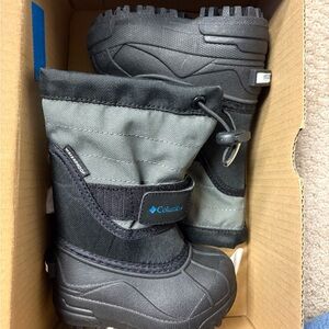 Columbia Toddler Powderbug Plus II Boots - Black and Gray